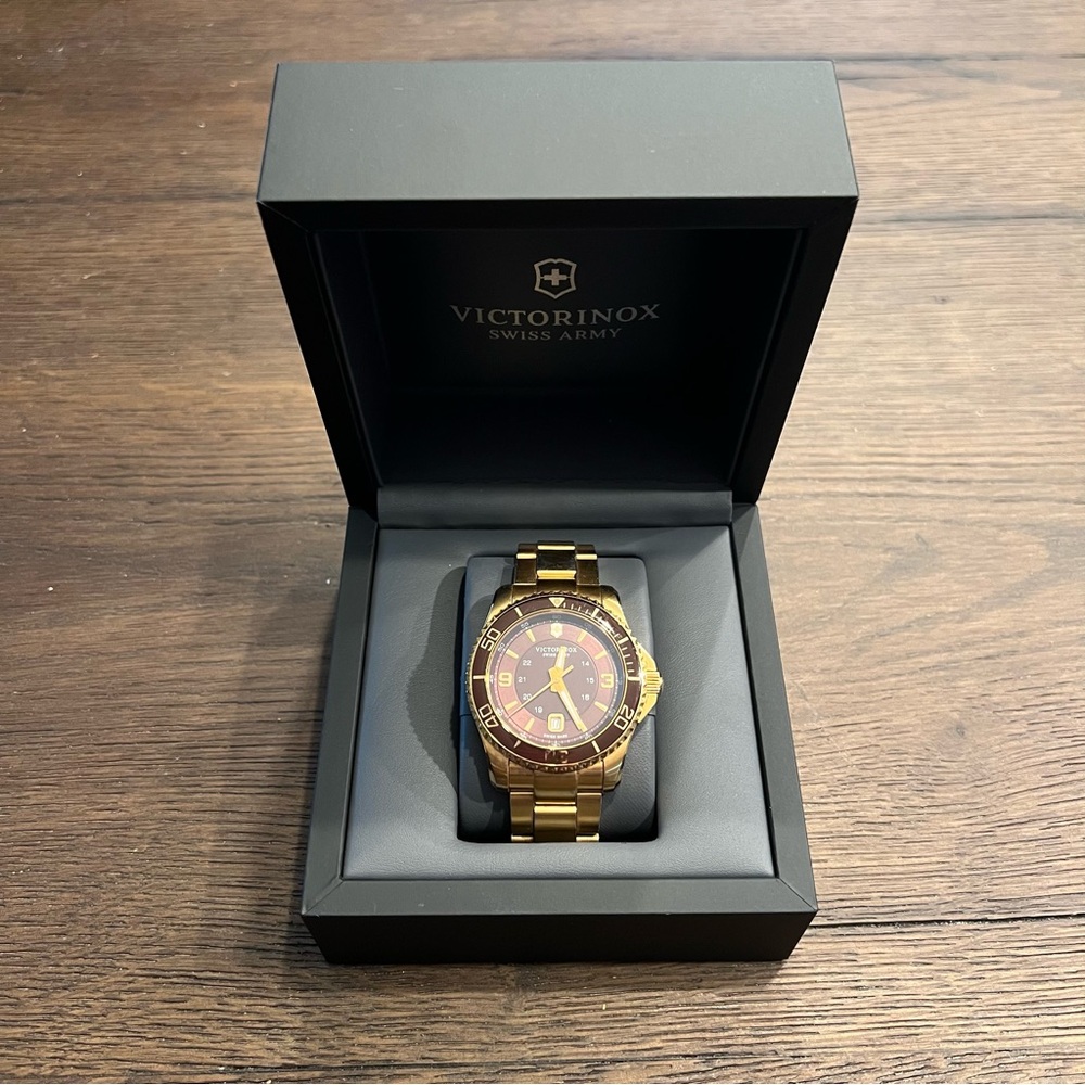 Victorinox Maverick GS Gold Watch with Rose Face and Gold PVD Braclet
